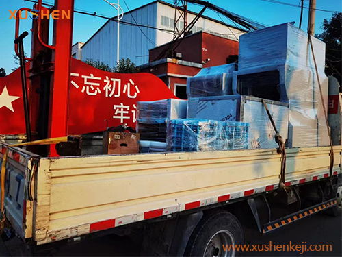 4.5米長龍式洗碗機(jī)已發(fā)往客戶現(xiàn)場(chǎng)